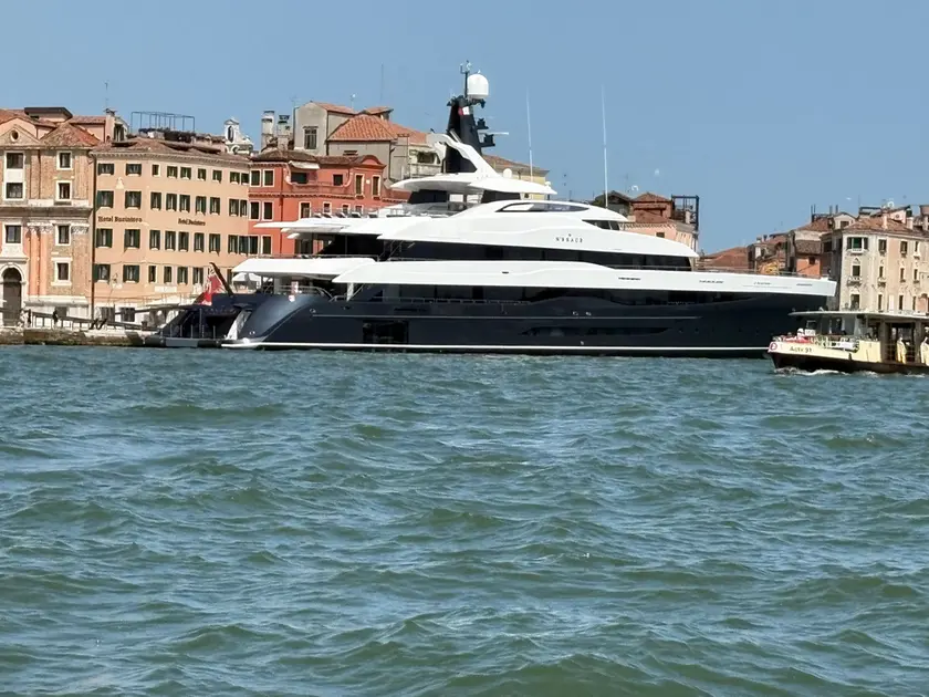 Lo yacht di Micheal Jordan (Interpress)