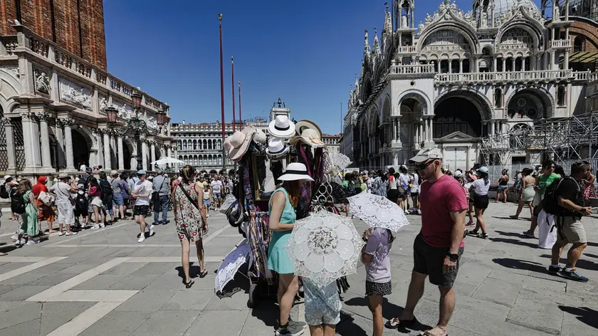 Turisti in Piazza San Marco