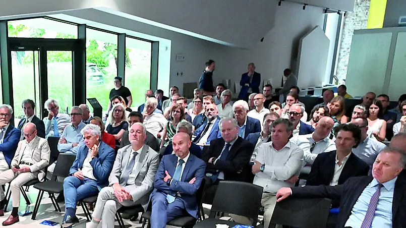 I partecipanti al convegno di Confindustria Udine sulla siderurgia del 2050