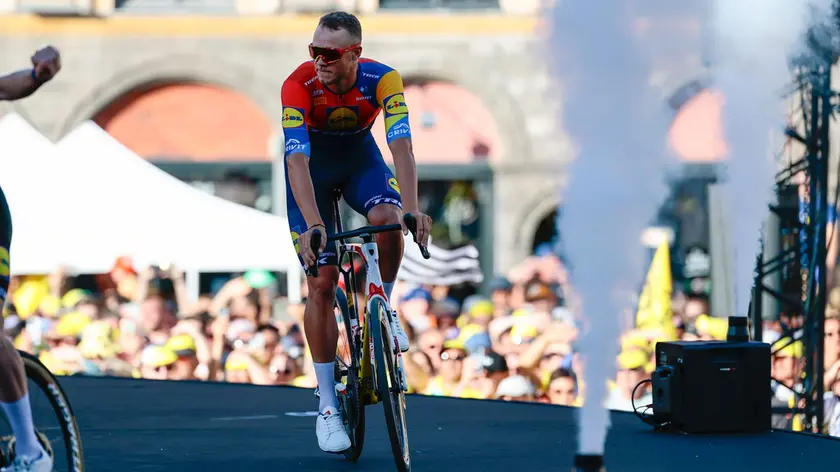 Jonathan Milan, 24anni della Lidl Trek, alla presentazione delle squadre nella Gran Place di Lilla foto petrussi/bettini
