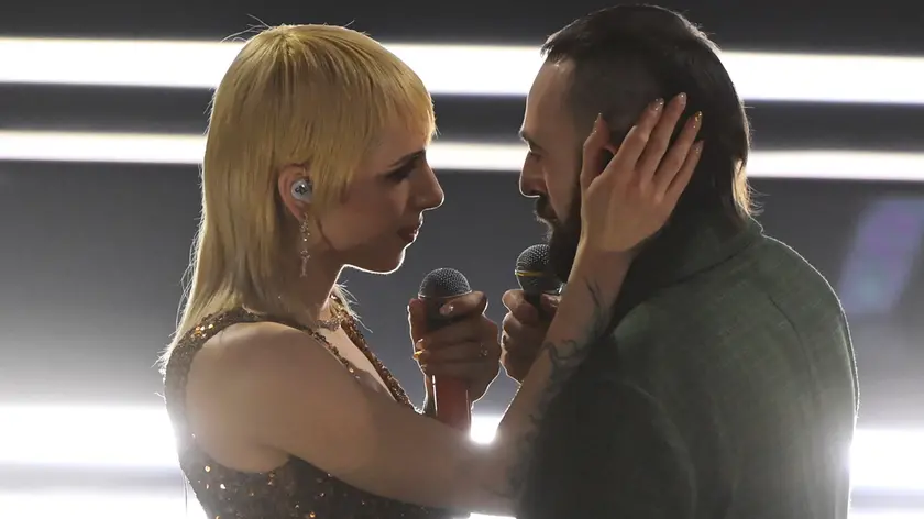 Fausto Zanardelli e Francesca Mesiano componenti del gruppo Coma_Cose