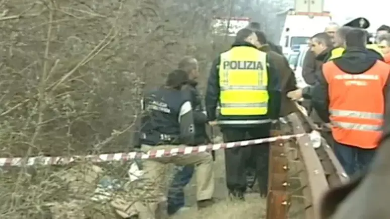 Cold case del cadavere decapitato sull'A22: ritrovato il cranio della vittima dopo 17 anni