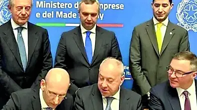 La firma al Mimit tra la delegazione ucraina e quella friulana per l'impianto di Piombino