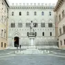 Rocca Salimbeni, edificio trecentesco che ospita la sede storica del Monte dei Paschi di Siena