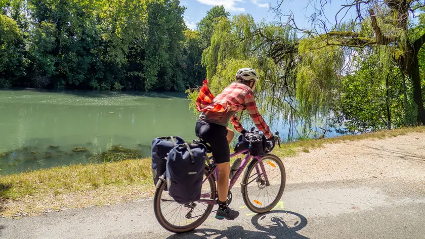 In bici sulla Restera (ph Elisabetta Perrone)