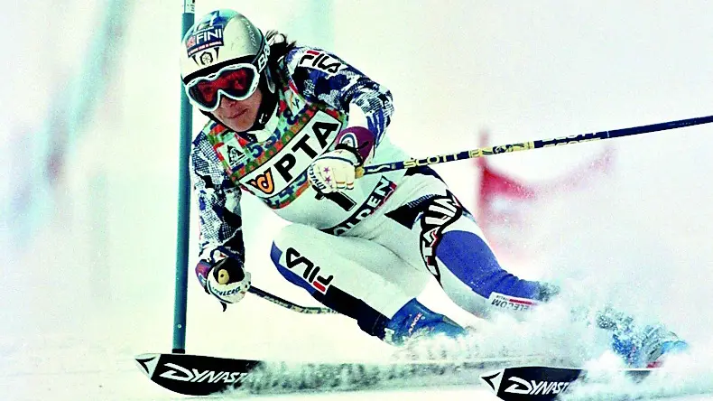 Deborah Compagnoni durante la Coppa del Mondo a Sölden nel ’98