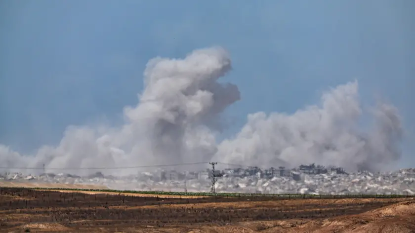 Un attacco aereo israeliano nella Striscia di Gaza il 31 luglio 2025