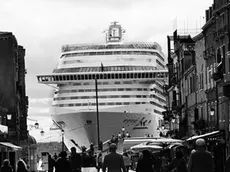 La foto più celebre del portfolio intitolato "Mostri a Venezia"
