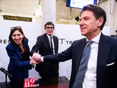 Giuseppe Conte ed Elly Schlein (Ansa)