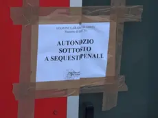 Un frame tratto da un video girato a Diamante (Cosenza) mostra il food truck posto sotto sequestro dopo l'episodio in cui ha perso la vita una persona e altre 9 ricoverate, alcune in gravi condizioni