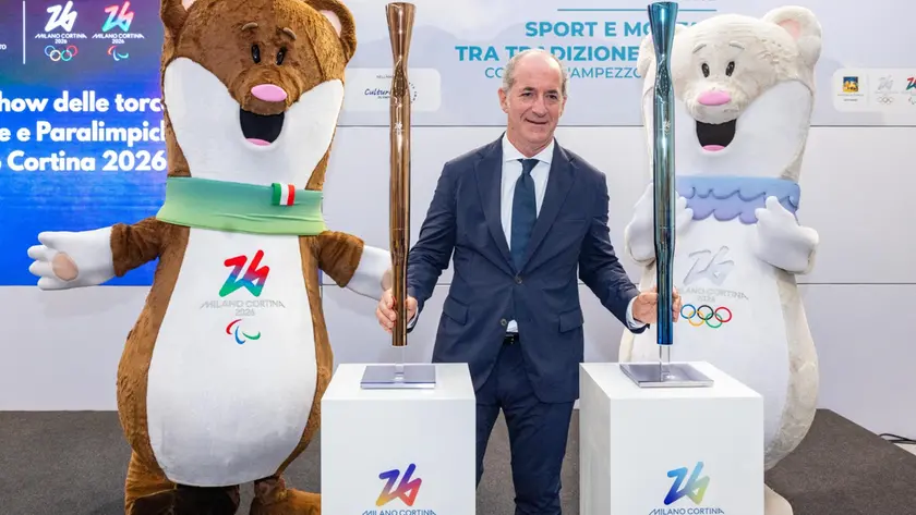 Svelate le torce olimpiche