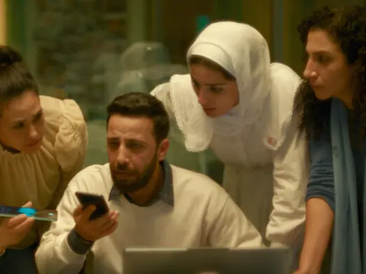 Un frame di “The Voice of Hind Rajab”, film favorito per il Leone d'Oro che ha ottenuto una standing ovation di 24 minuti
