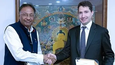 Il presidente e ad di Mukand Sumi Special Steel Ltd, Niraj Bajaj, al Ceo del Gruppo Danieli, Giacomo Mareschi Danieli