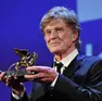Robert Redford con il Leone d'oro alla carriera nel 2017 (foto Maria Laura Antonelli / AGF)