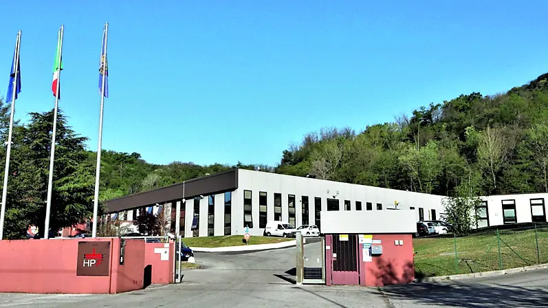 Lo stabilimento di Hpf a Flagogna, in Comune di Forgaria nel Friuli