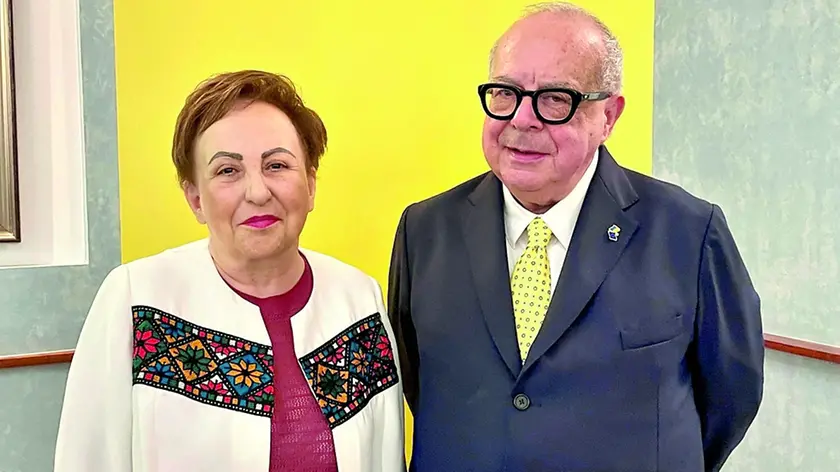 Shirin Ebadi, premio Nobel per la pace, con Michelangelo Agrusti, presidente di Fondazione Pordenonelegge