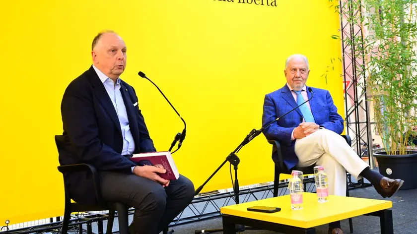 Il direttore Ubaldeschi con Caprarica (foto Petrussi)