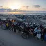 Palestinesi fuggono dalla Striscia nella zona sud di Gaza City