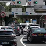 Veicoli in coda alla barriera del Lisert