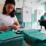La preparazione di un seggio per le elezioni