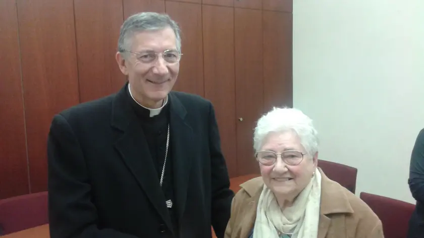 Il Patriarca di Venezia Moraglia con Bianca Casagrande in una foto d'archivio