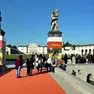 La coda a Villa Manin (Passariano di Codroipo) per la mostra “Confini”