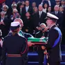 La consegna della bandiera di combattimento su Nave Trieste (Lasorte)