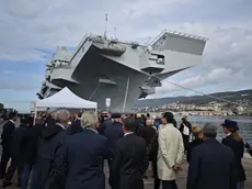 Nave Trieste vista da piazza Unità. (fotoservizio Lasorte)