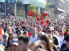 La manifestazione organizzata a Novi Sad per ricordare la strage della stazione