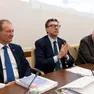 Gianmauro Dell’Olio (M5s),il ministro Giancarlo Giorgetti e Nicola Calandrini (FdI), durante l’audizione davanti alle commissioni Bilancio