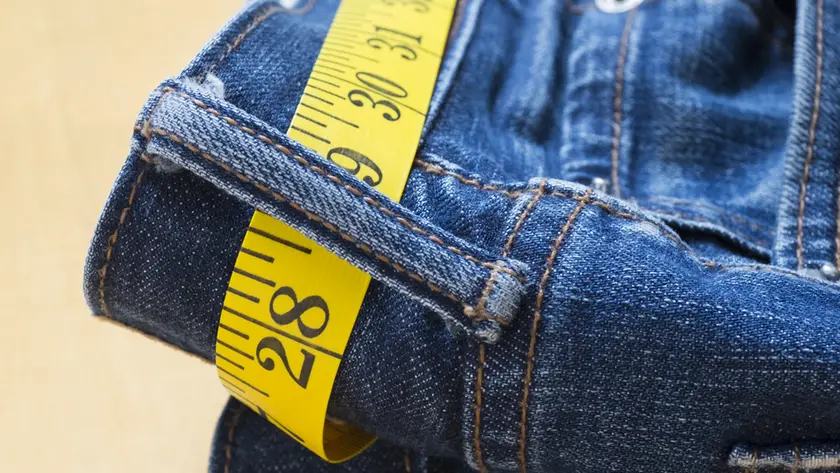 Jeans sostenibili con gli enzimi top secret di Ca’ Foscari