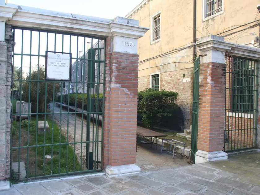 L'ingresso del carcere femminile della Giudecca