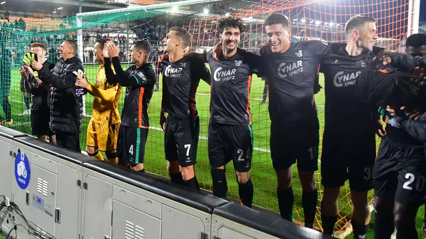 I giocatori del Venezia Calcio, quinta squadra con la terza spesa più alta