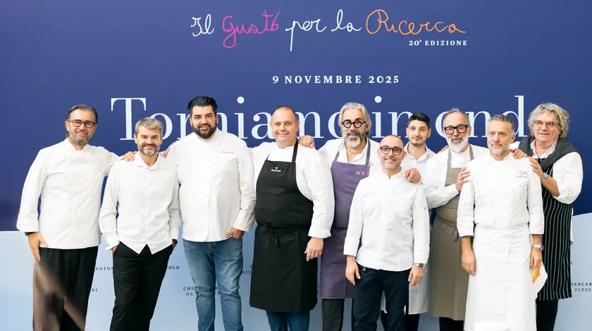 L'incredibile parterre di chef stellati che hanno preparato il pranzo di beneficenza (ph. Riccardo Andreatta)