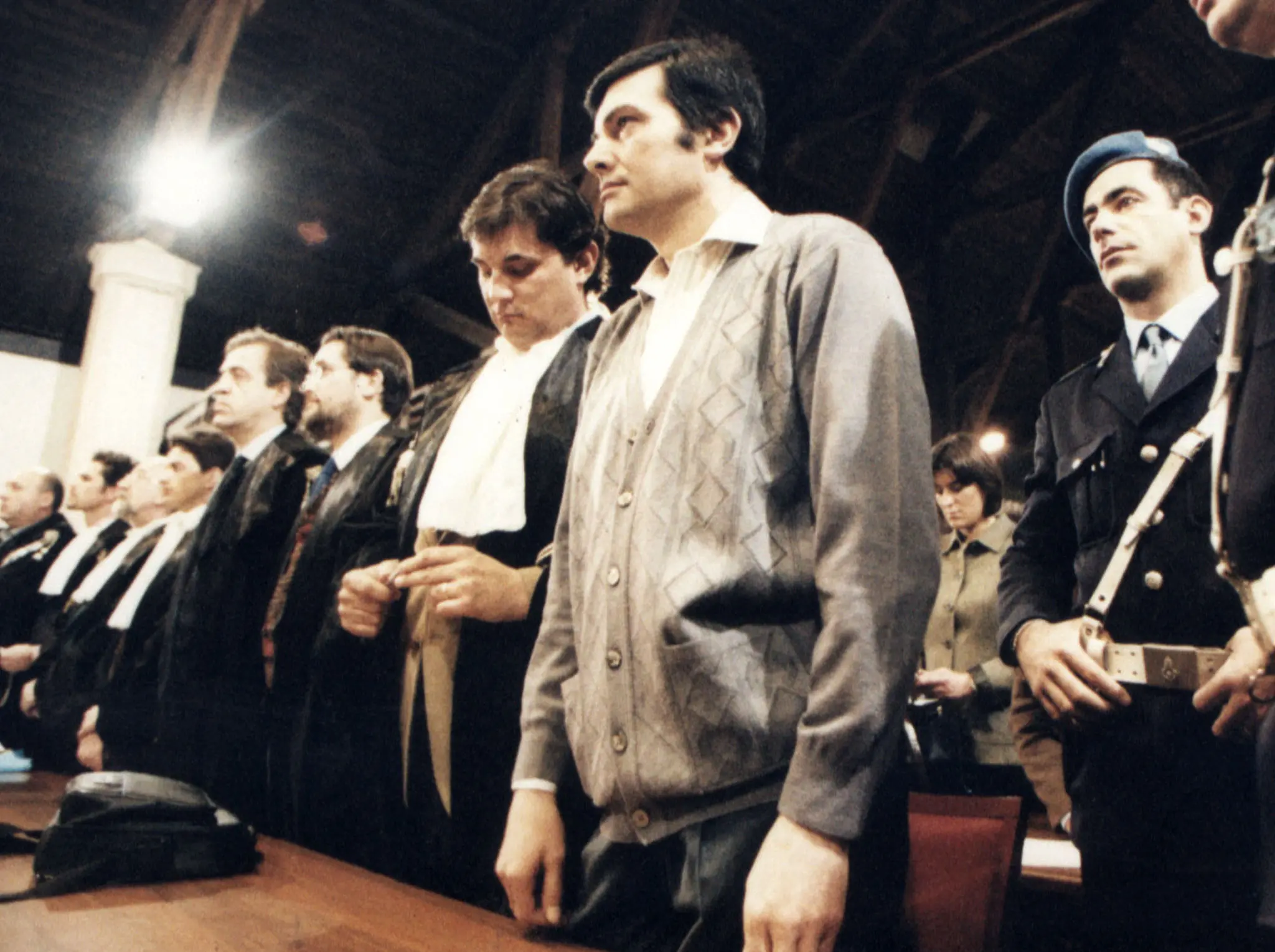 Gianfranco Stevanin ascolta la lettura della sentenza a Verona il 28 gennaio 1998