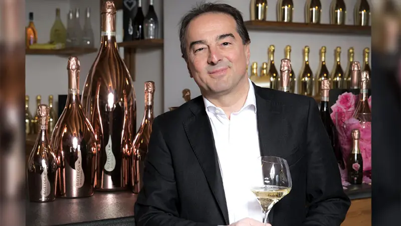 Sandro Bottega guida l'azienda con i fratelli Stefano e Barbara.