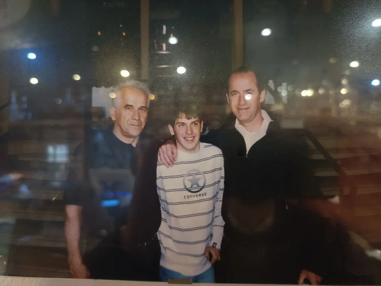 Alla Rondinella, una foto ricordo appesa in sala da pranzo di Luca Zaia e Bepi, il titolare