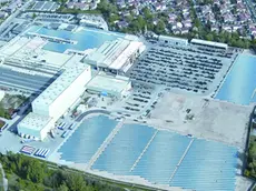 Una veduta dall’auto del parco fotovoltaico della Sbe Varvit, a Monfalcone