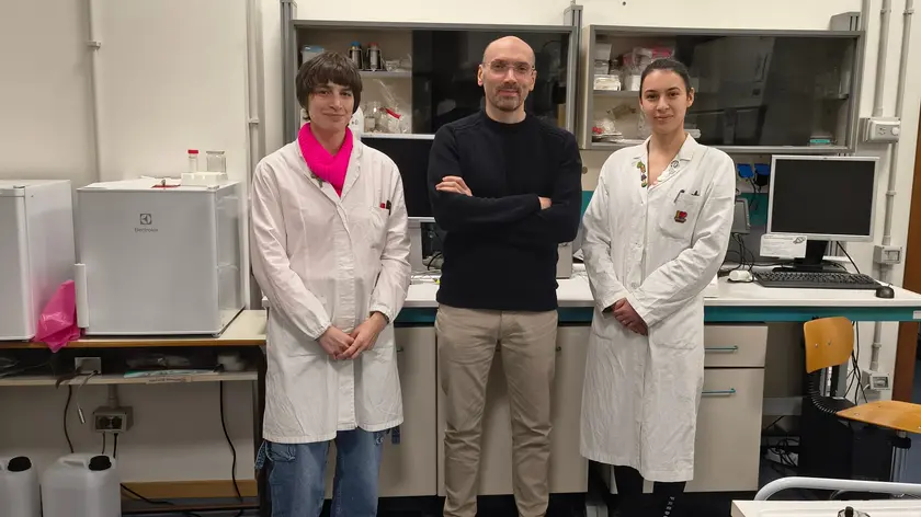 Gianluca Petris con Miriam Saponaro e Francesca Agostini, ricercatrici affiliate Fif