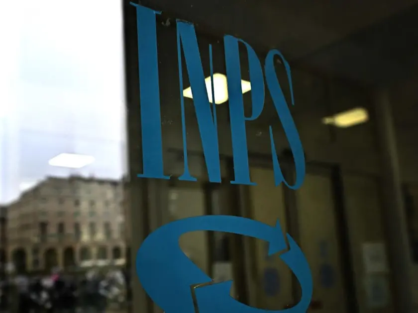 L'Inps lancia bonus giovani Under 35 di 500 euro al mese per tre anni