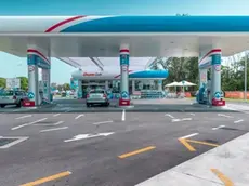 Un distributore della compagnia di raffinazione serba Nis, controllata dalla russa Gazprom Foto Nis.Rs