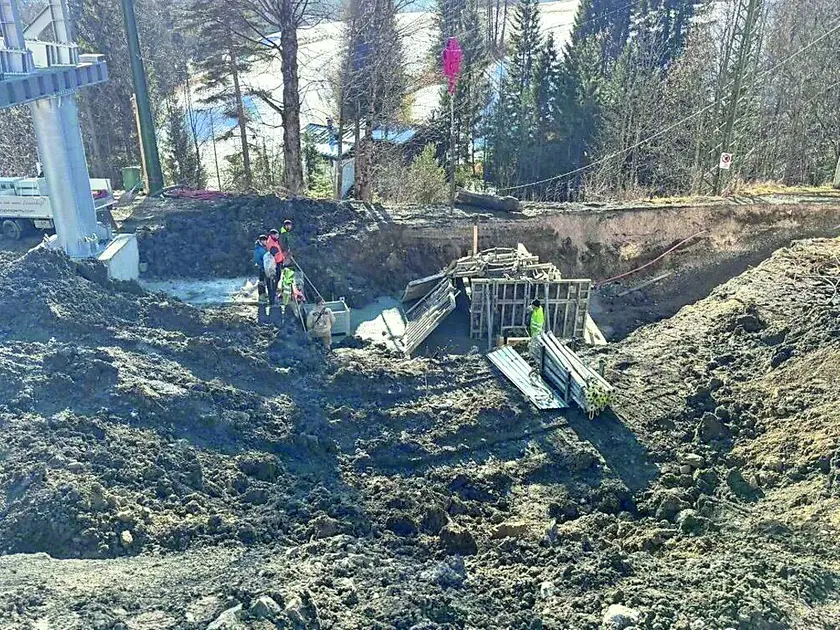 Il cantiere della cabinovia di Socrepes