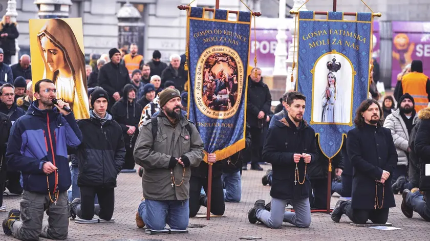 Una delle sedute pubbliche di preghiera