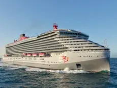 La Scarlet Lady, una delle 4 “Lady Ship” costruite per Virgin Cruises