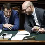 Matteo Salvini (a sinistra), ministro dell'Interno, con Lorenzo Fontana