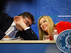 La premier Meloni con il ministro Giorgetti