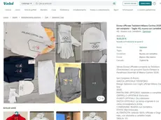 I kit dei tedofori di Milano-Cortina già in vendita online