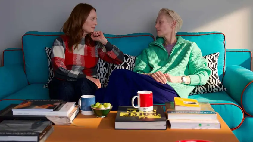 Un frame di “La stanza accanto” di Pedro Almodóvar (2024)