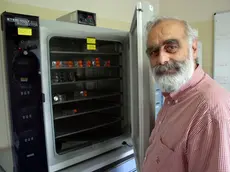 Il professor Baschirotto. Studiò con Romano Prodi e Renato Curcio