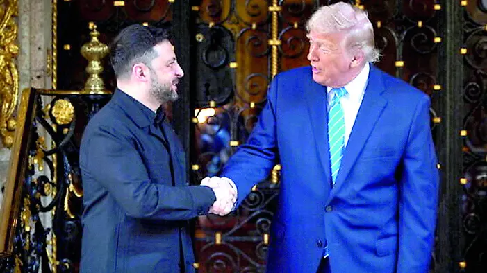 L’ultimo incontro tra Volodymyr Zelensky e Donald Trump a Mar-a-Lago